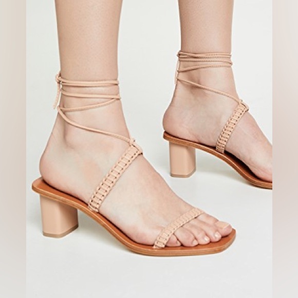 LoQ Women LoQ lace up sandals